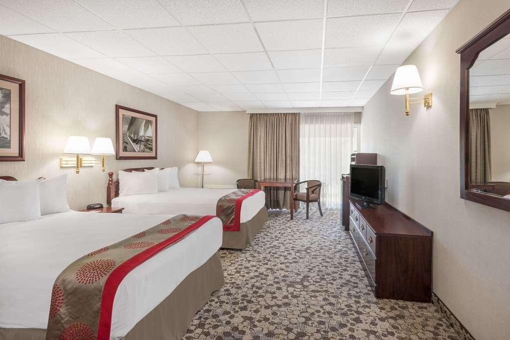 Ramada Plaza By Wyndham Portland Hotel Buitenkant foto