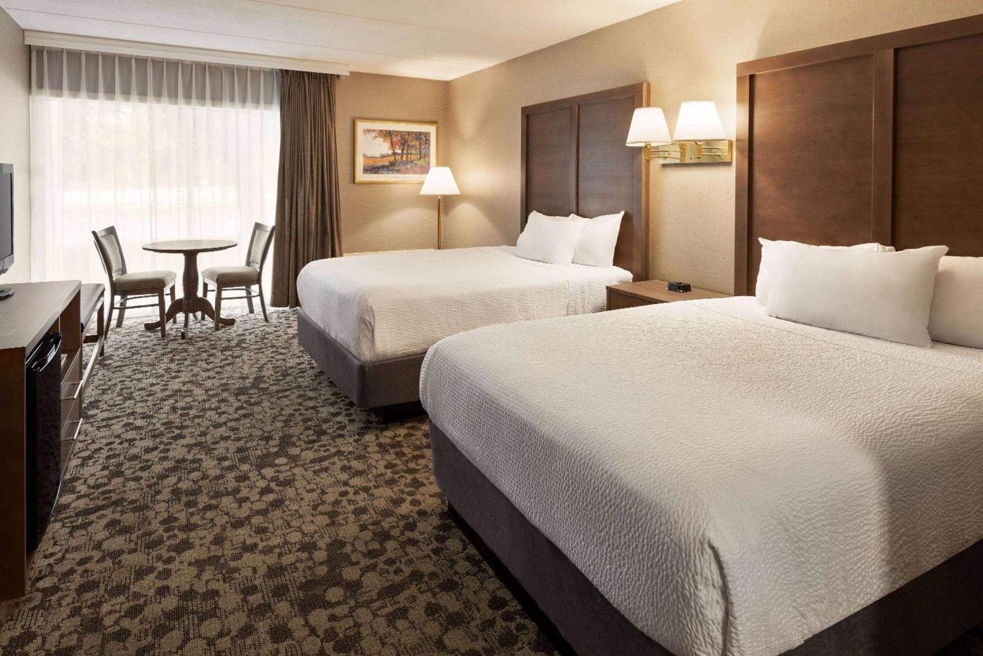 Ramada Plaza By Wyndham Portland Hotel Buitenkant foto