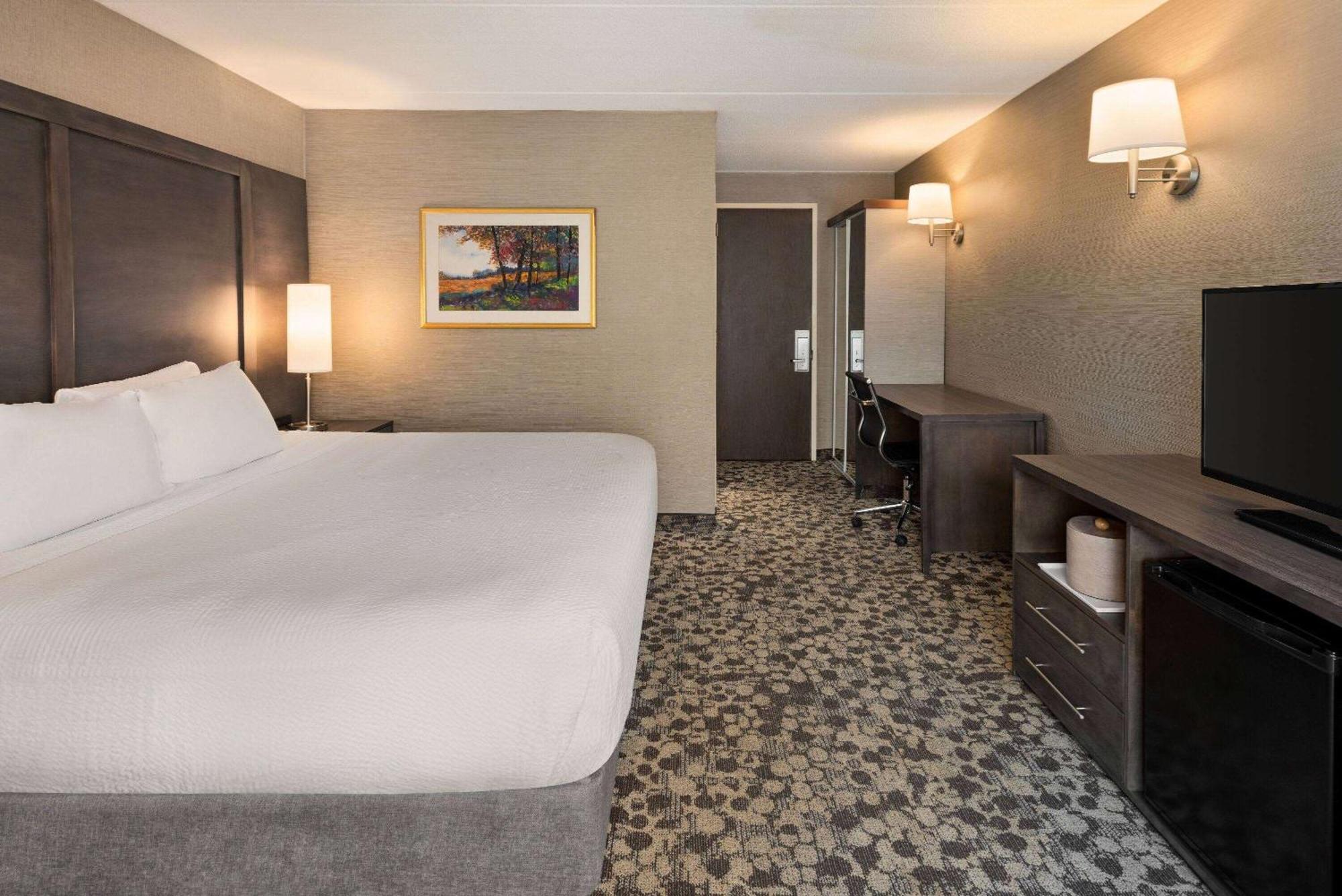 Ramada Plaza By Wyndham Portland Hotel Buitenkant foto