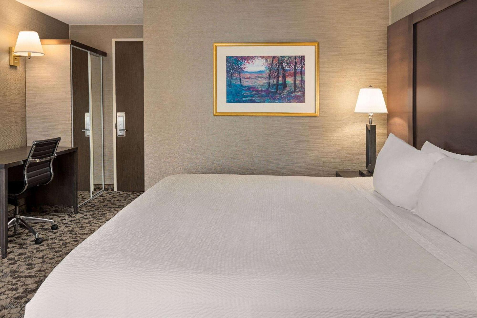 Ramada Plaza By Wyndham Portland Hotel Buitenkant foto